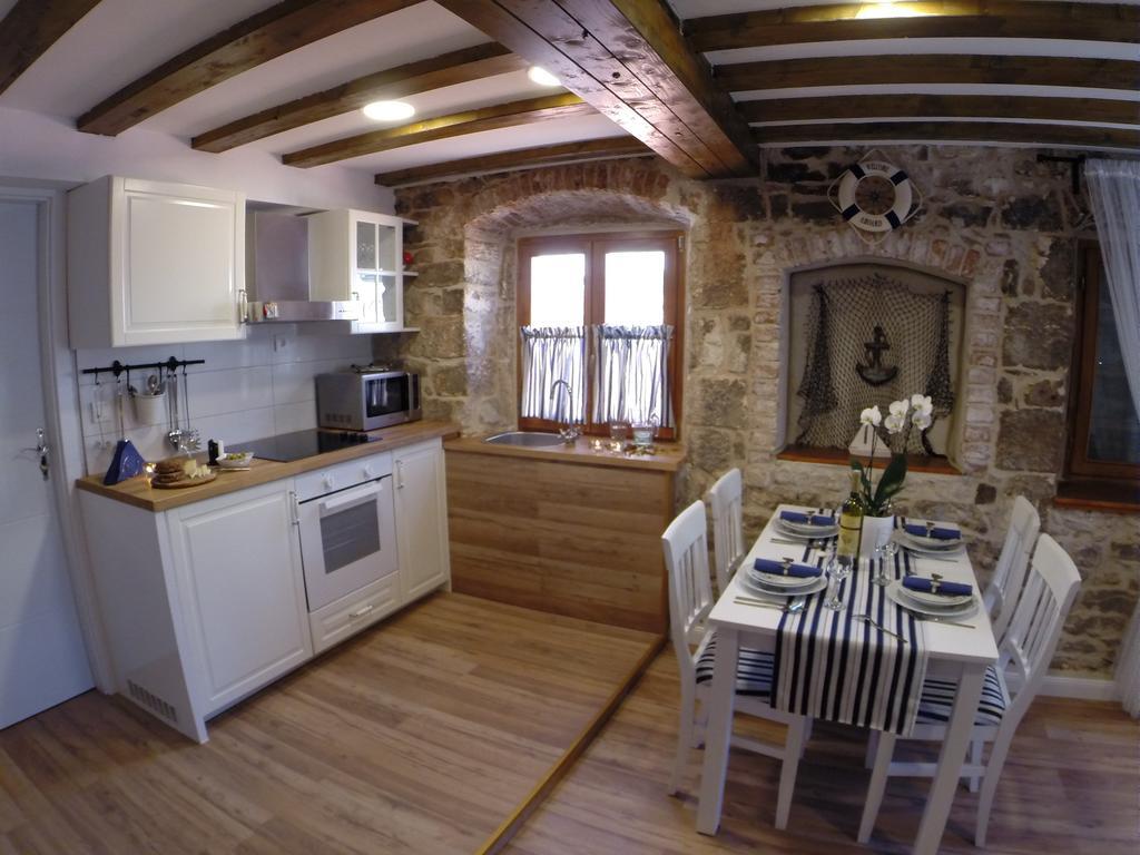 Porta Aurea Apartment Split Ruang foto