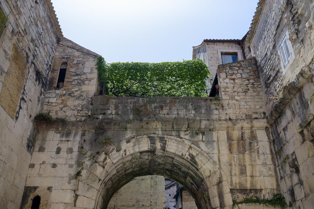 Porta Aurea Apartment Split Bagian luar foto